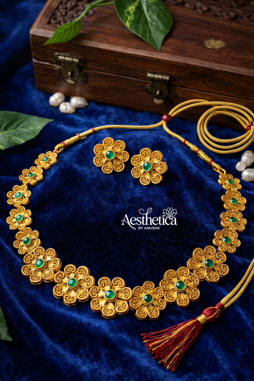 PUSHPARAGA NECKLACE